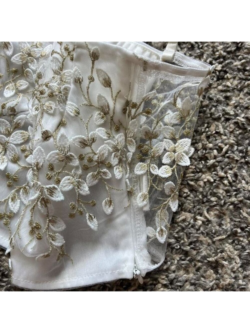 White & Gold Floral Embroidered Babydoll Corset XS/S Crop Top Summer Dainty Chic - Picture 3 of 8